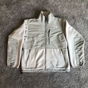 The North Face women’s Denali jacket